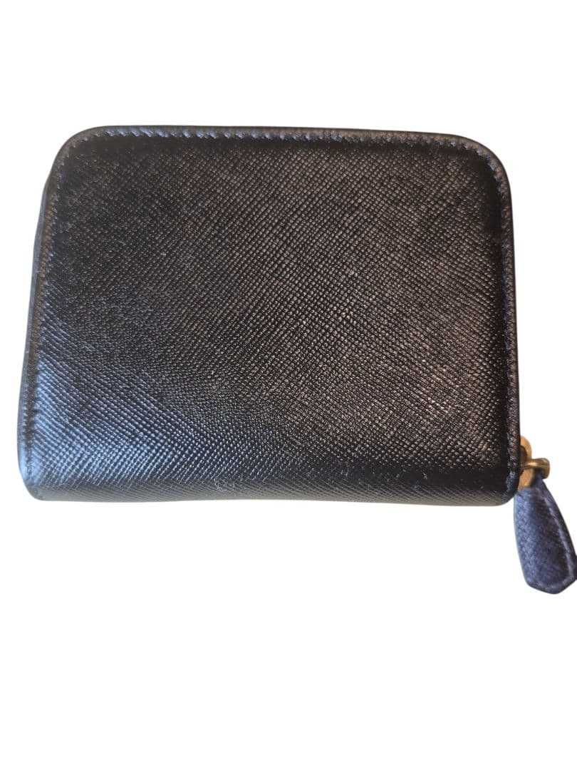 ＰＲＡＤＡ　プラダ　ケース　ラウンドファスナー　ブラック革