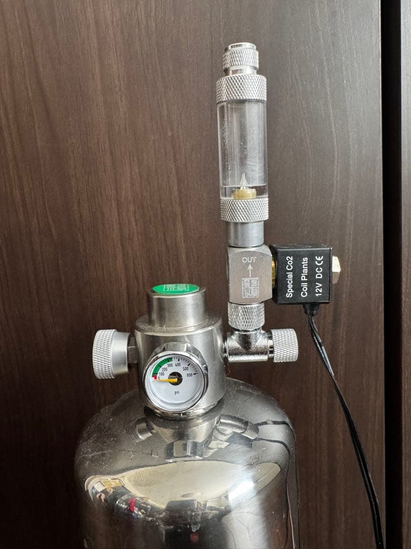 化学式co2ボンベ アクアリウム