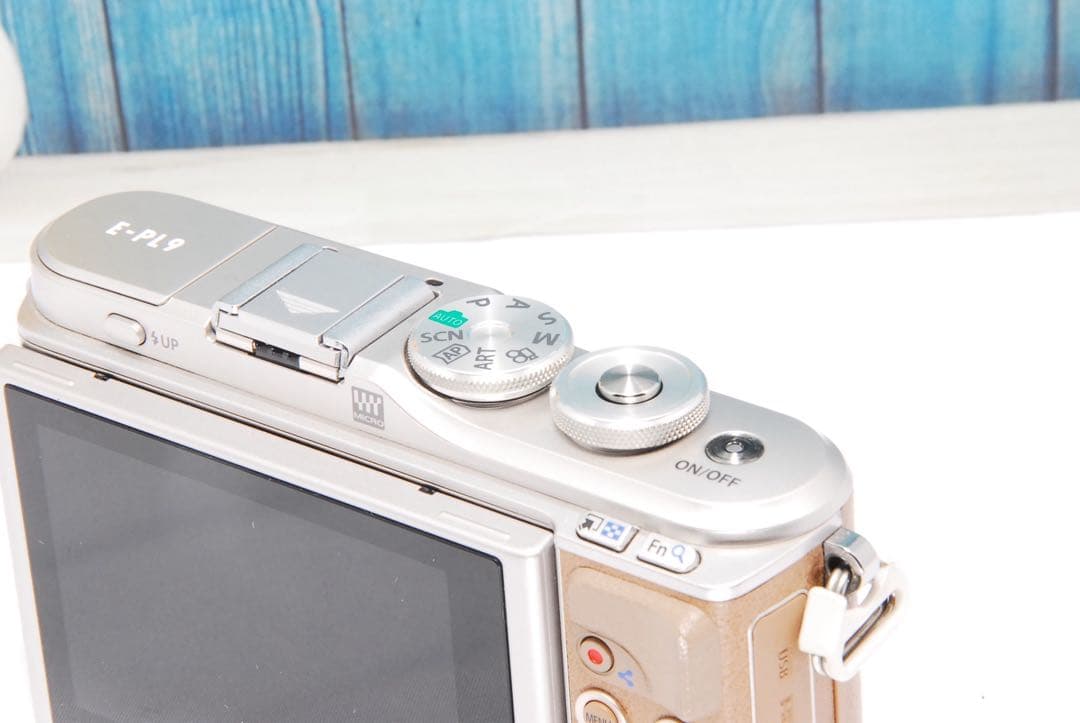 OLYMPUS PEN E-PL9ミラーレス Bluetooth Wi-Fi