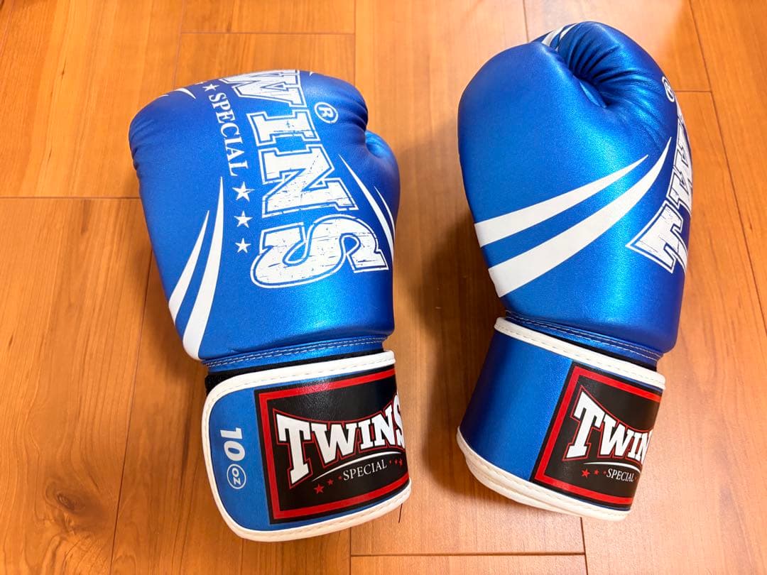 ✨ 新品 TWINS SPECIAL 10oz ボクシンググローブ（ブルー）✨