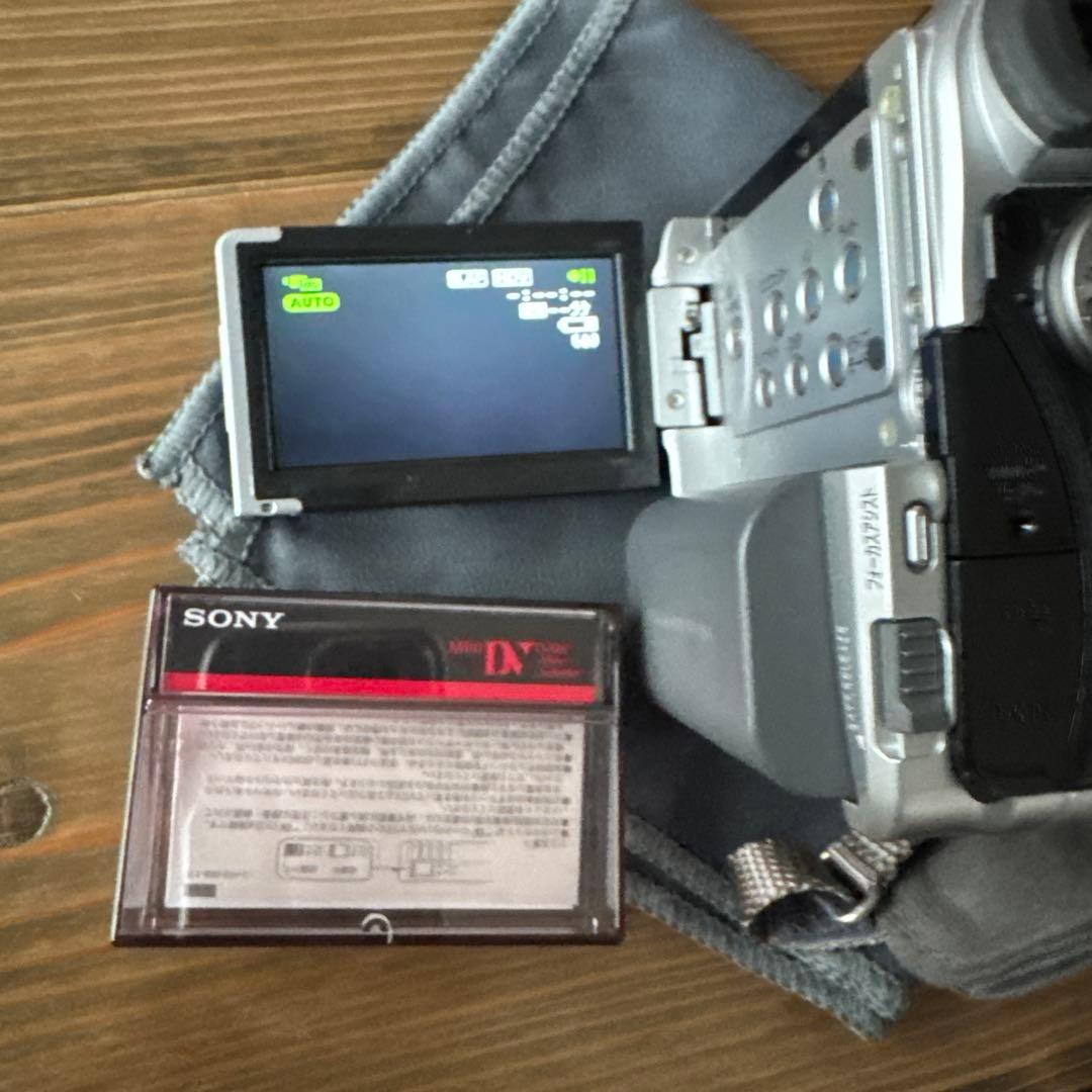 Canon iVIS HV10 本体色 グラナイトブラック