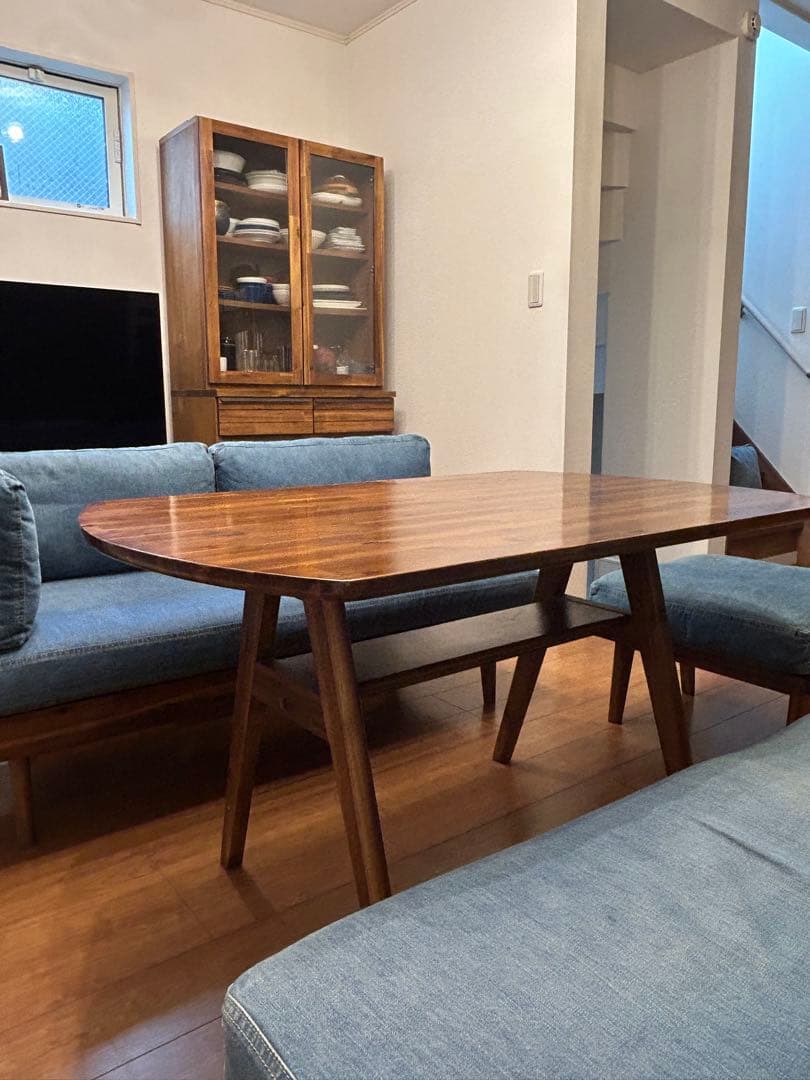 unico SWELLA ダイニングテーブル ソファ オットマン4点セット