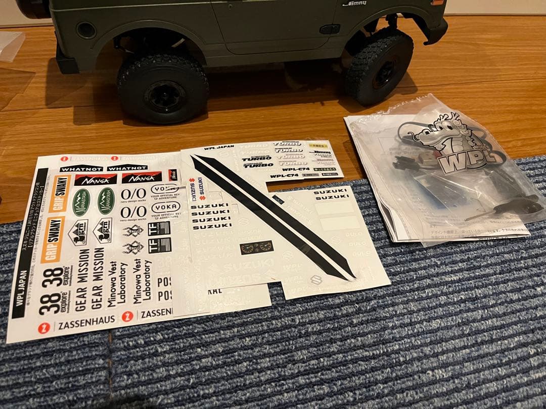 WPL JAPANスズキジムニー　オプションパーツ組込済み　オマケ付