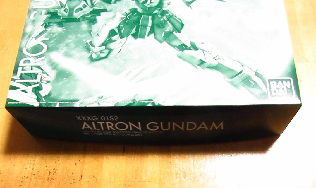 【新品・未組立】1/100 MG アルトロンガンダム