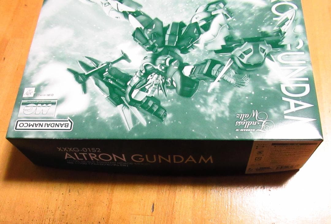 【新品・未組立】1/100 MG アルトロンガンダム