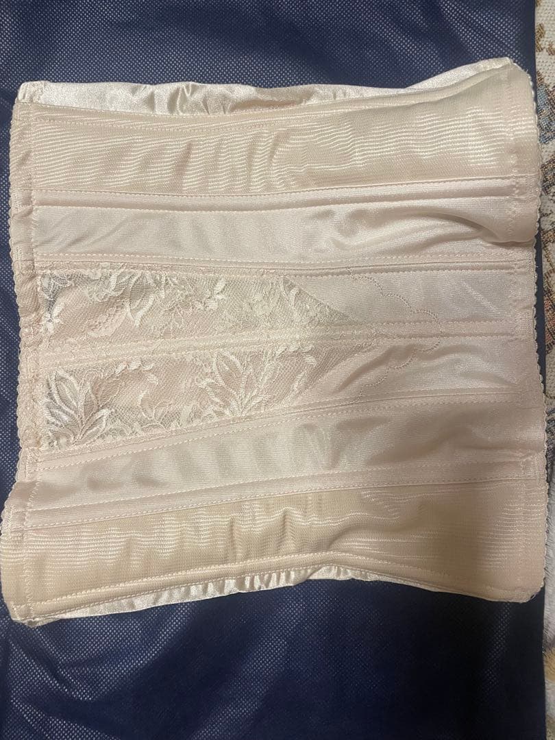 スーツ・フォーマル・ドレス honey