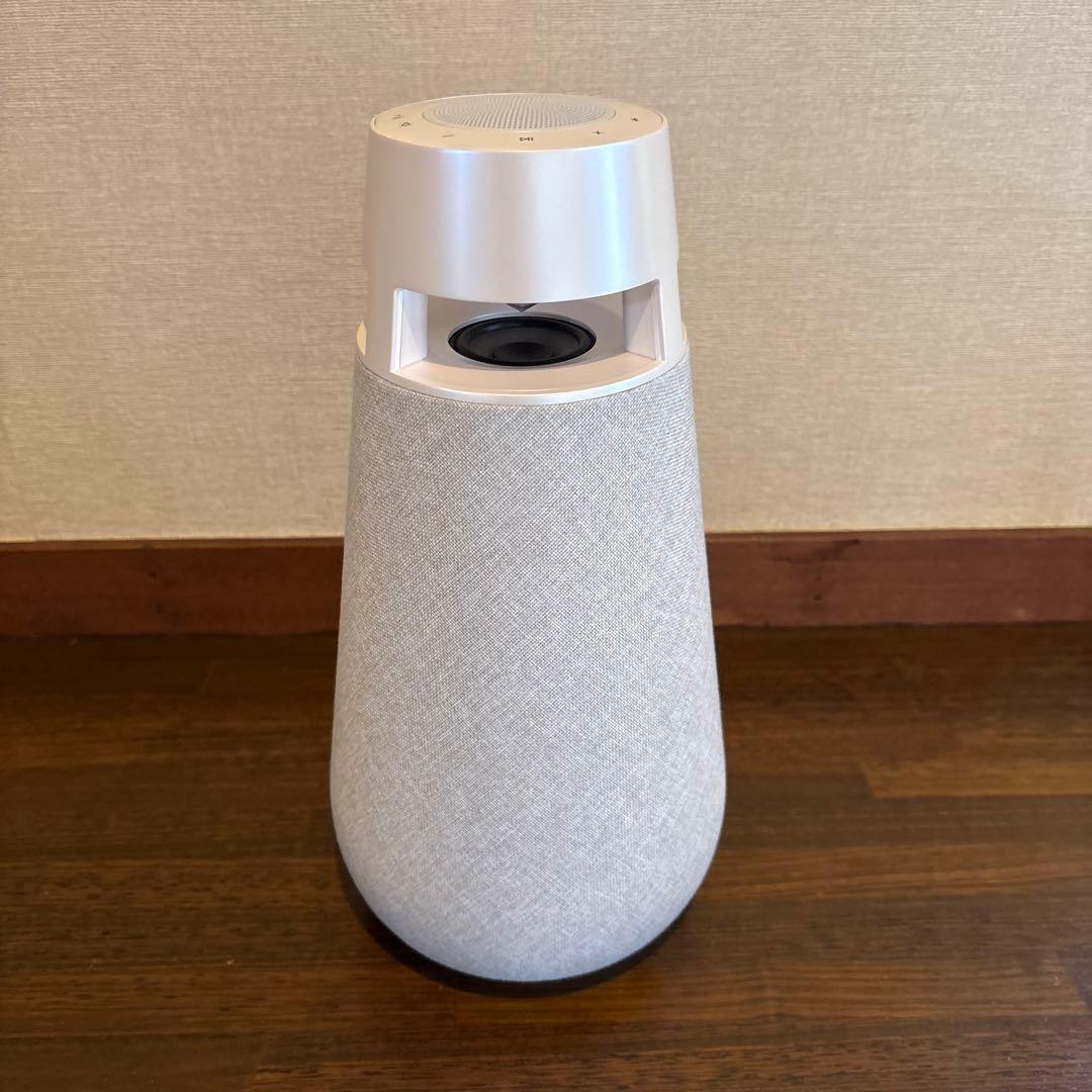 開封・視聴のみ　LG ポータブルスピーカー XBOOM 360 XO3