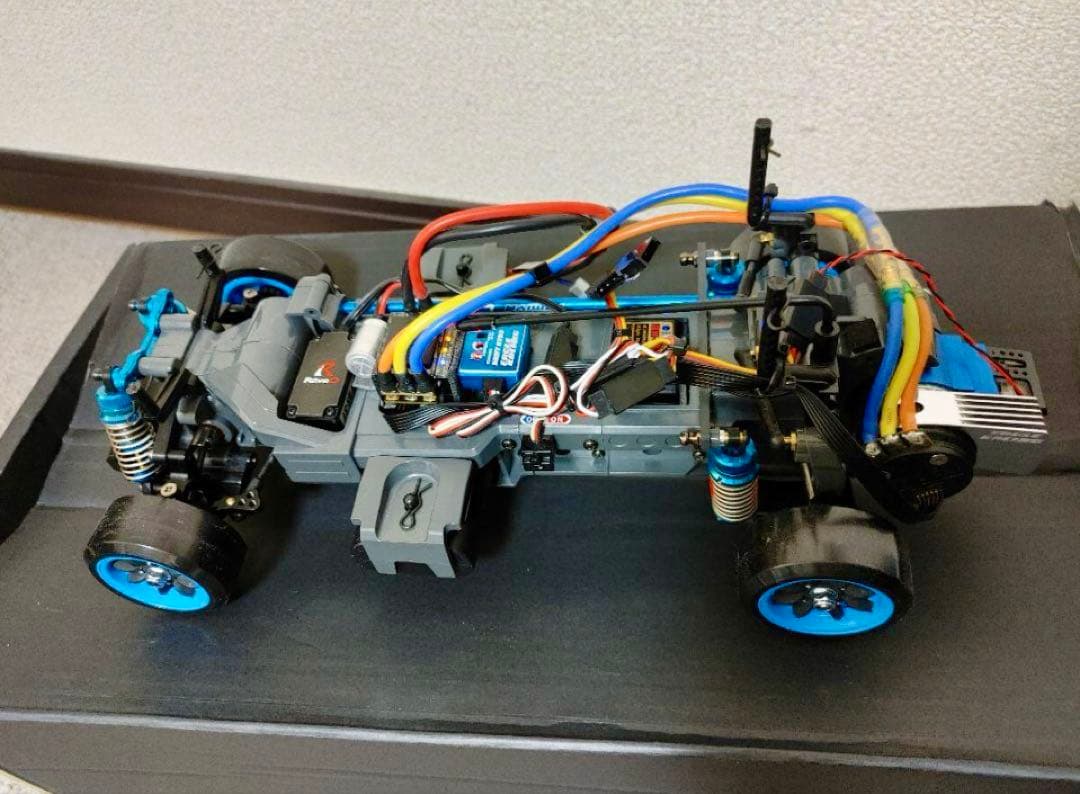 タミヤ　MF-01X フォード・エスコート mark2ラリー　ドリフト仕様メカ付