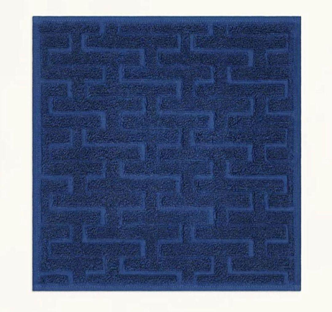 プレゼント最適♦即発注♦エルメス 定番カレ・タオル 《ステアーズ》