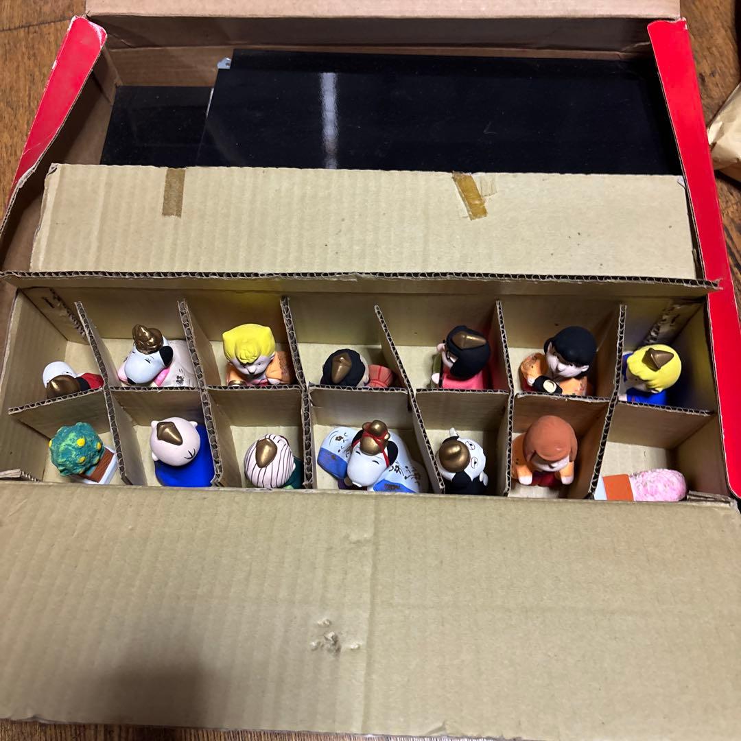 Snoopy フィギュアセット 12体　ひな人形段飾り
