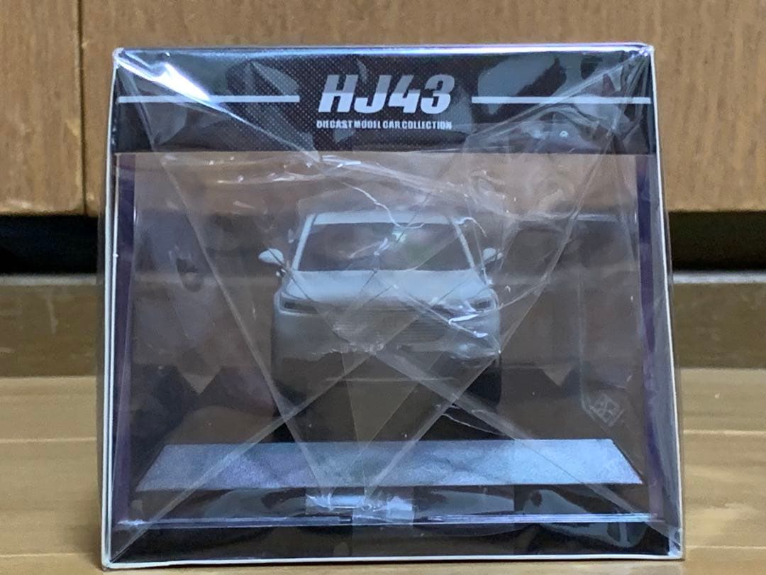 ホビージャパン　ホンダ　ヴェゼル　e:HEV　1/43 サンライトホワイトパール