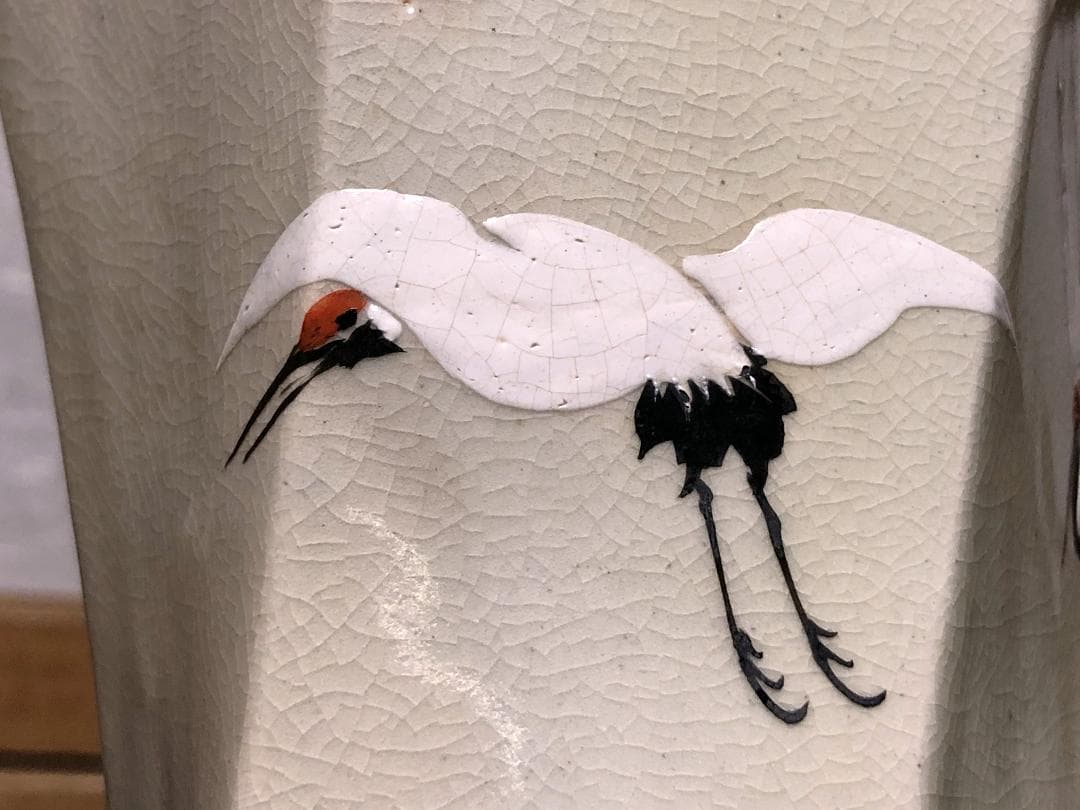 【 宮川香齋　六角捻り形飛鶴図花生 】　洛東香齋　京都真葛