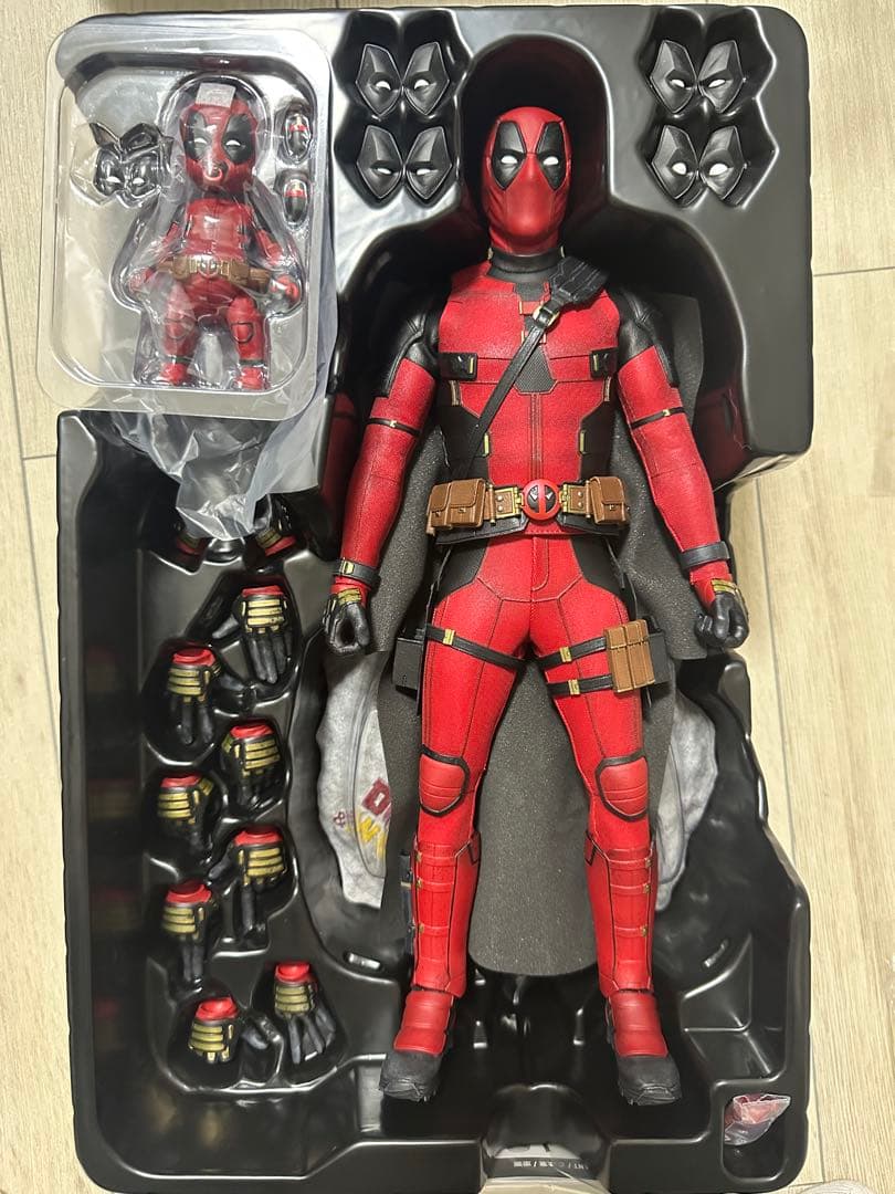 ホットトイズ　デッドプール　ボーナスアクセサリー付き　スペシャルエディション