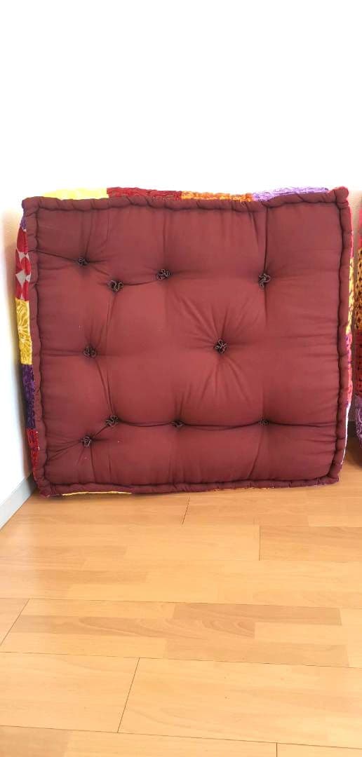 【ほぼ新品】アデペシュ　ブロックマルチソファ（パッチワークミックス）　4つセット