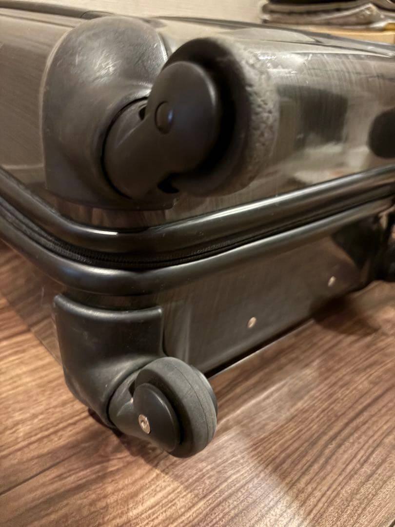 TUMI キャリーケース 1〜2泊用