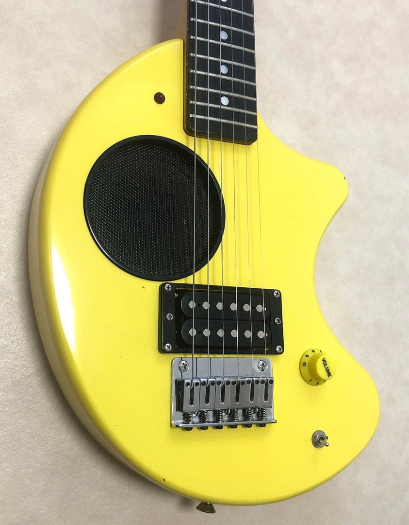 【美品】ZO-3 イエロー アンプ内蔵ミニギター ヘッドフォン端子付