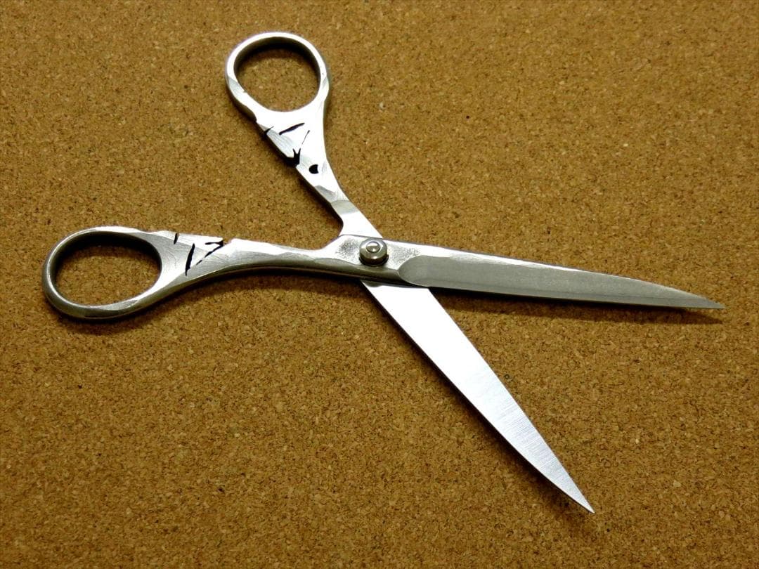 関の刃物 エムカスタ はさみ 富士山 ダマスカス 32層鋼 V金10号 桐箱 鋏