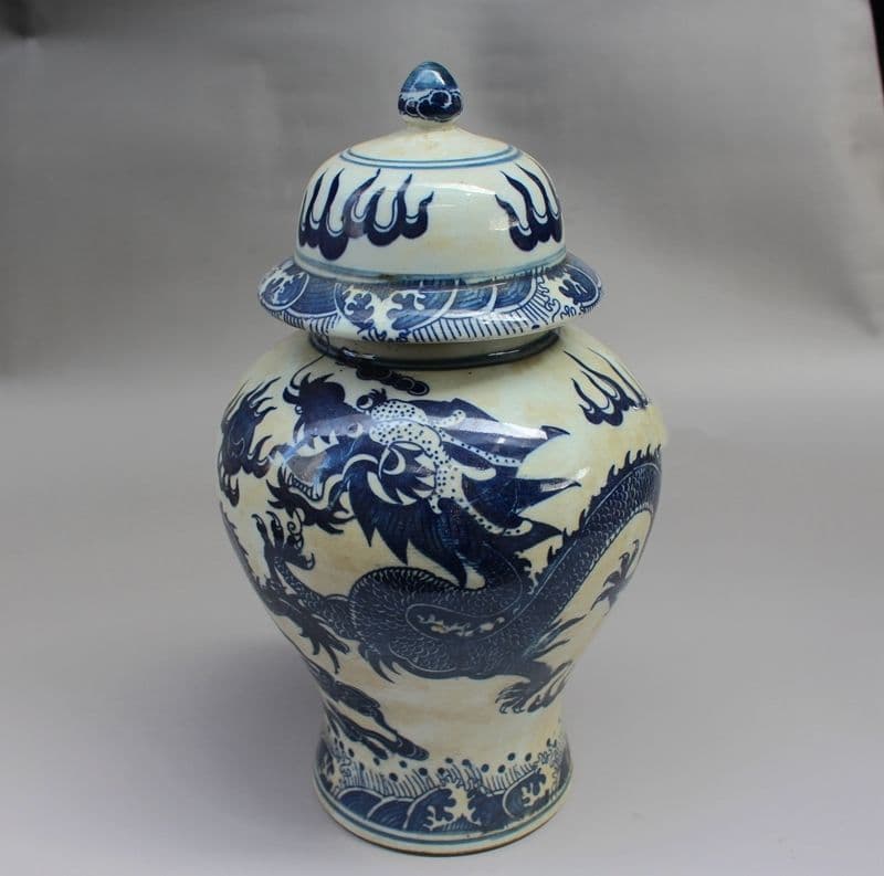 サバ竜紋将軍缶  景徳鎮 陶磁器 装飾品 工芸品 美術品 置物