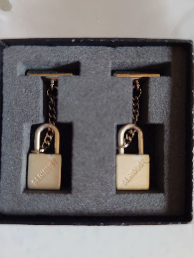 布袋寅泰 ギタリズム4 SEREOUS? ツアーグッズ カフス 未使用品