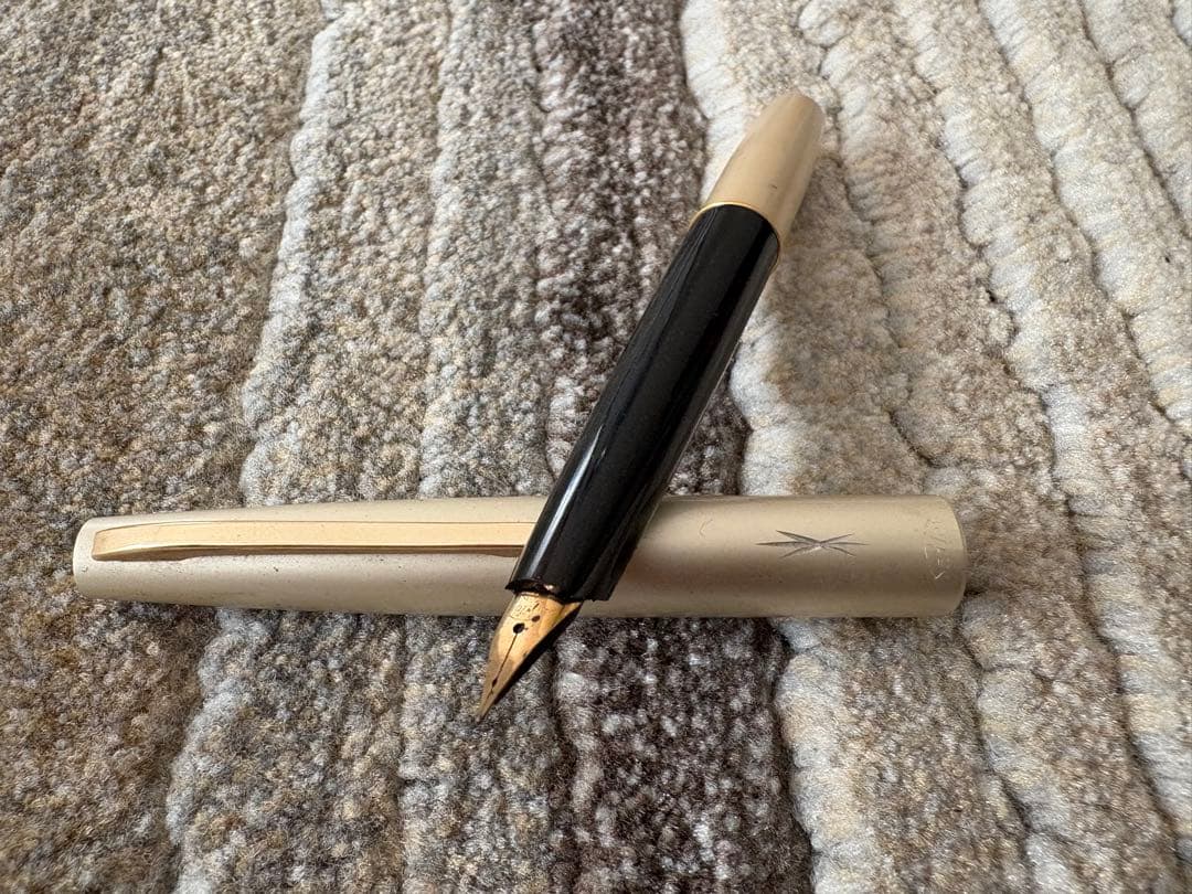 ジャンク品　sailor万年筆８本ボールペン１本 筆ペン１本 １０本まとめ売り