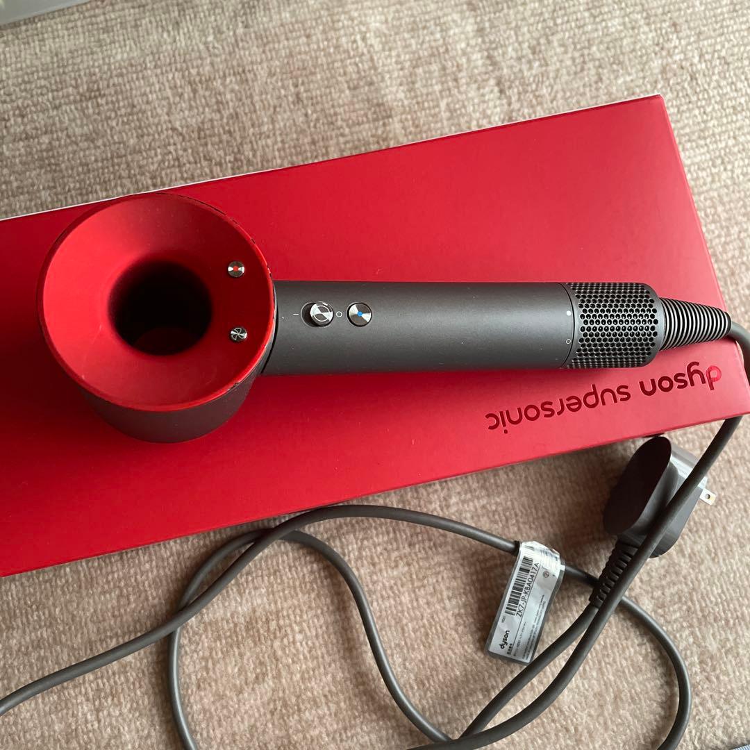Dyson Supersonic HD-01 ヘアドライヤー グレー/レッド