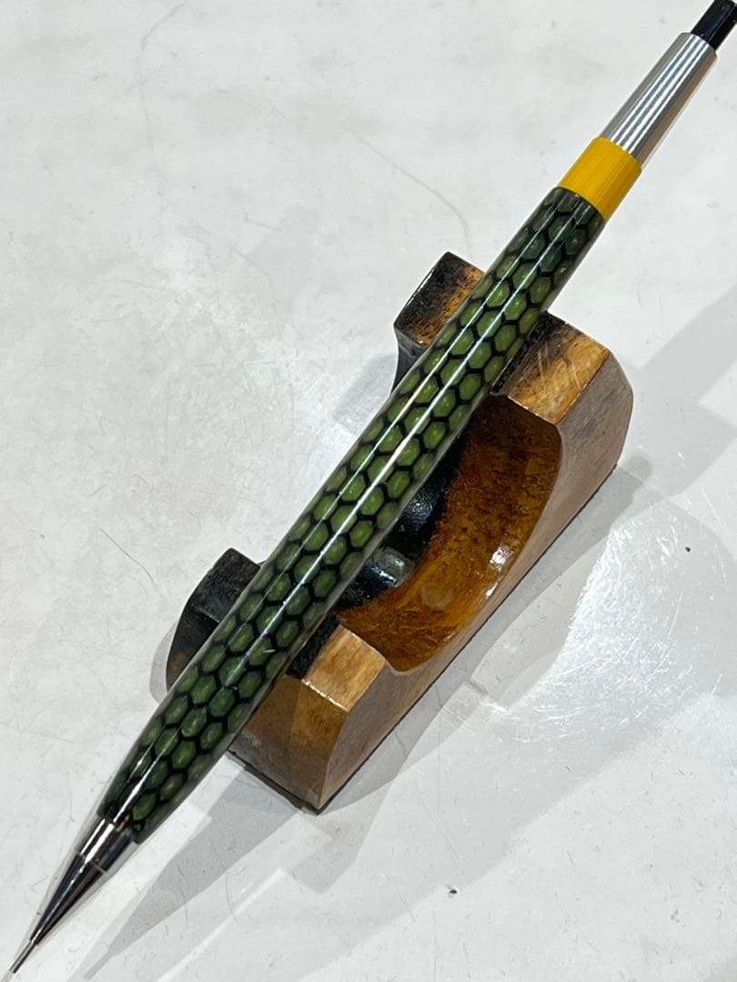 pg5+レジン(ハニカム柄)