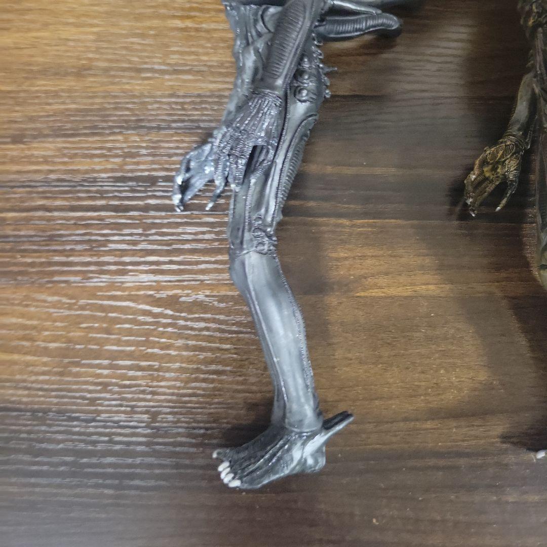 エイリアン ダークイエローVer. エイリアン フィギュア　2体セット