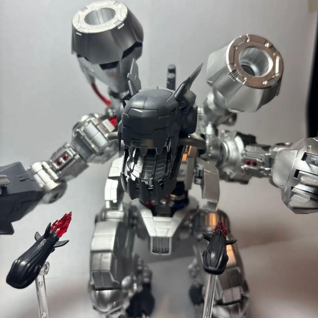 ムゲンドラモン　プラモデル　塗装完成品