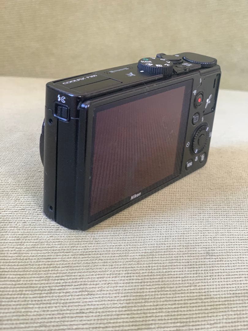 ニコン COOLPIX P300 コンパクトデジタルカメラ//