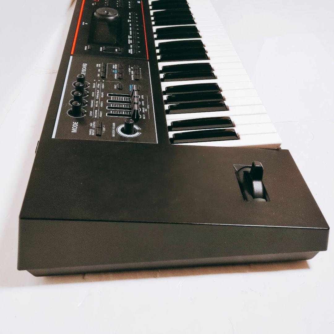 ROLAND JUNO-DS61 61鍵 シンセサイザー ソフトケース付属 美品