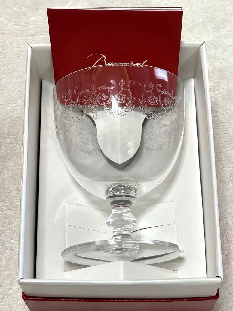 新品未使用【Baccarat バカラ　カミラワイングラス エッチング装飾