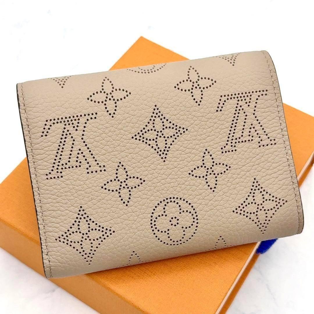 【新品級】ルイヴィトン マヒナ ヴィクトリーヌ ガレ ベージュ 三つ折り財布