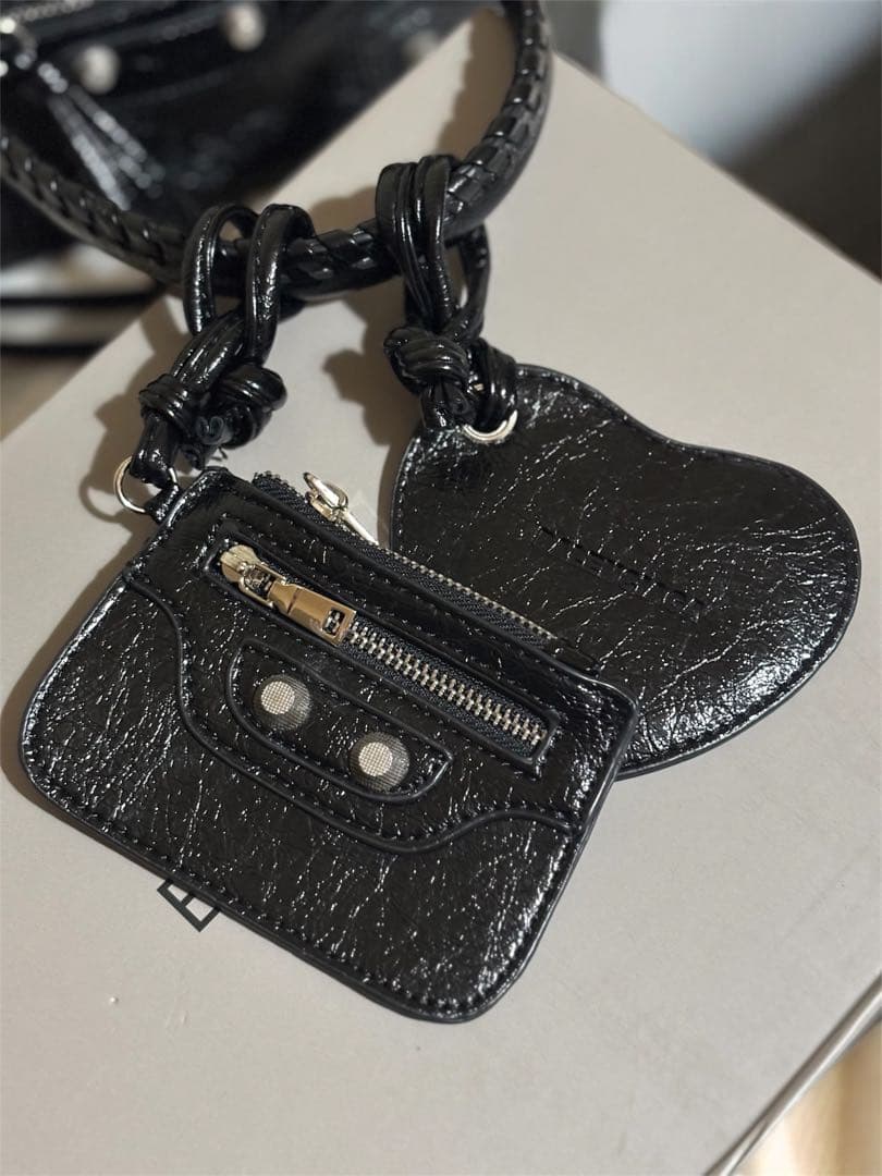 BALENCIAGA バレンシアガ ネオカゴール ショルダーバッグ 箱付き