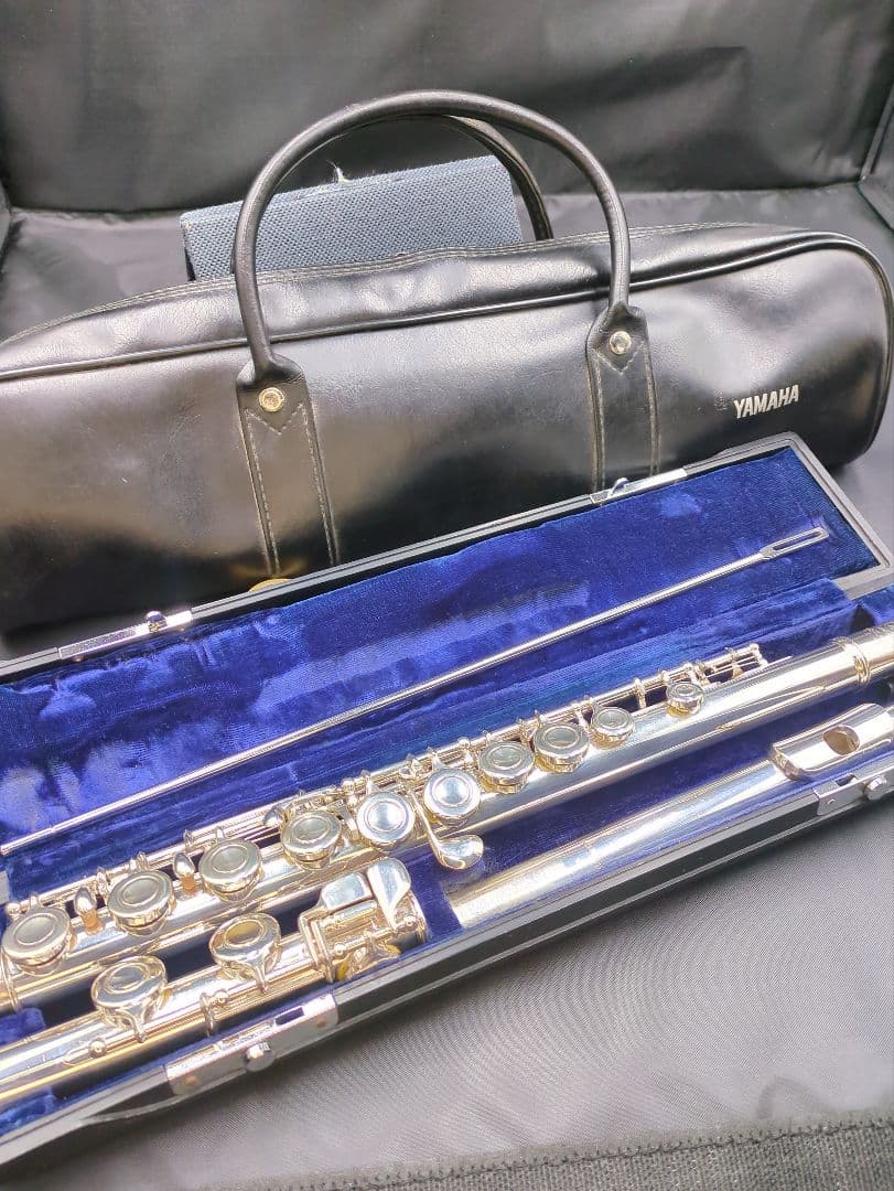 フルート　調整済　ヤマハ　YFL31（頭部管は銀製Ｅメカ銀メッキ仕様）