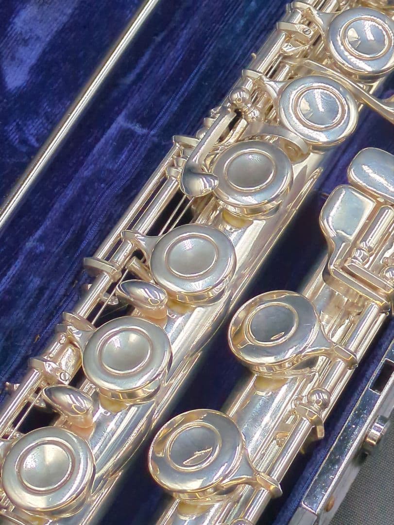 フルート　調整済　ヤマハ　YFL31（頭部管は銀製Ｅメカ銀メッキ仕様）