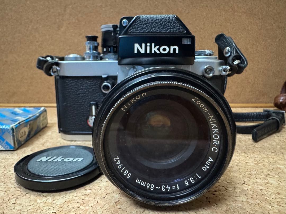 NIKON F2本体、望遠レンズ 、ストロボ セット