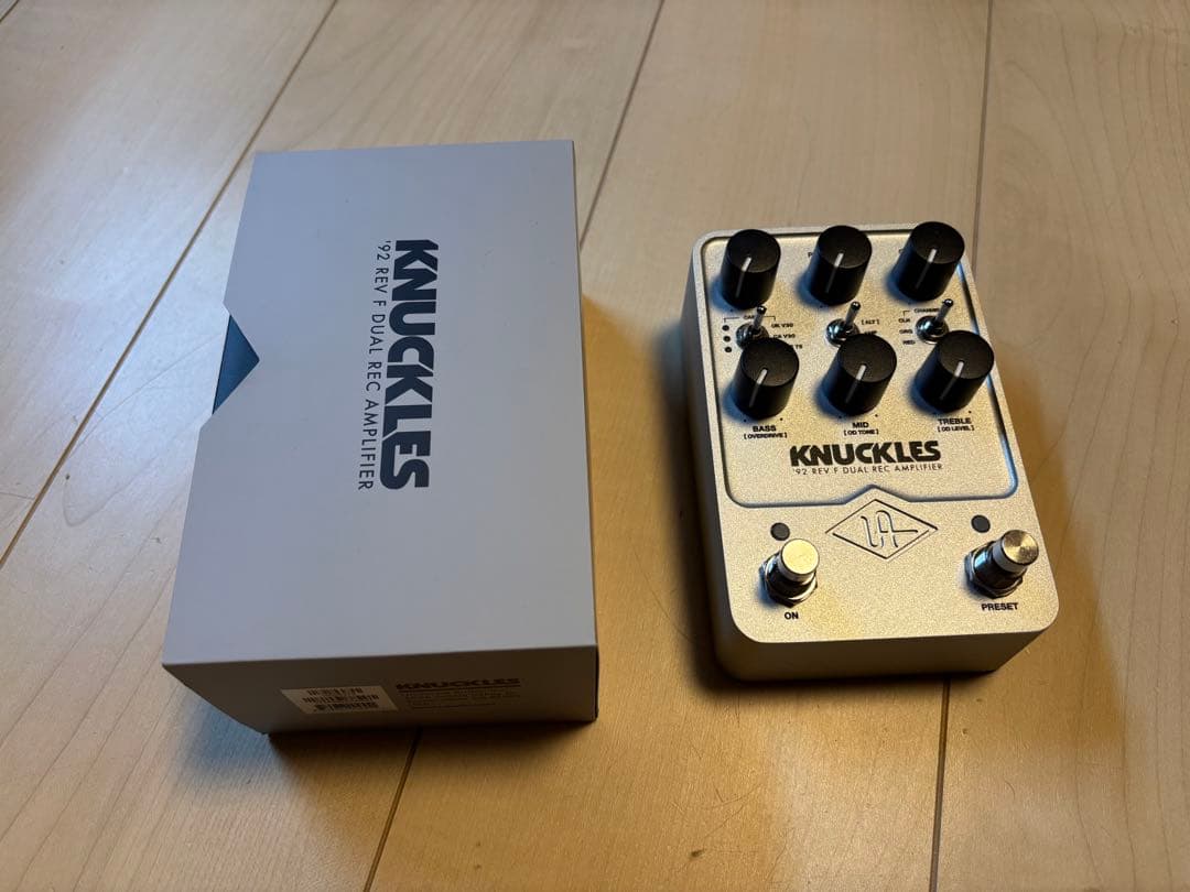 UAFX KNUCKLES エフェクター