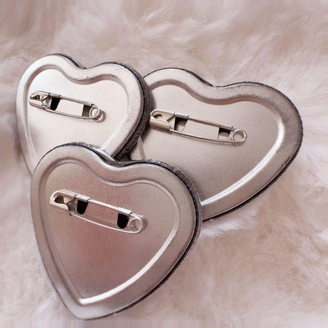 さとみくん7周年ハート型缶バッジ 47個セット