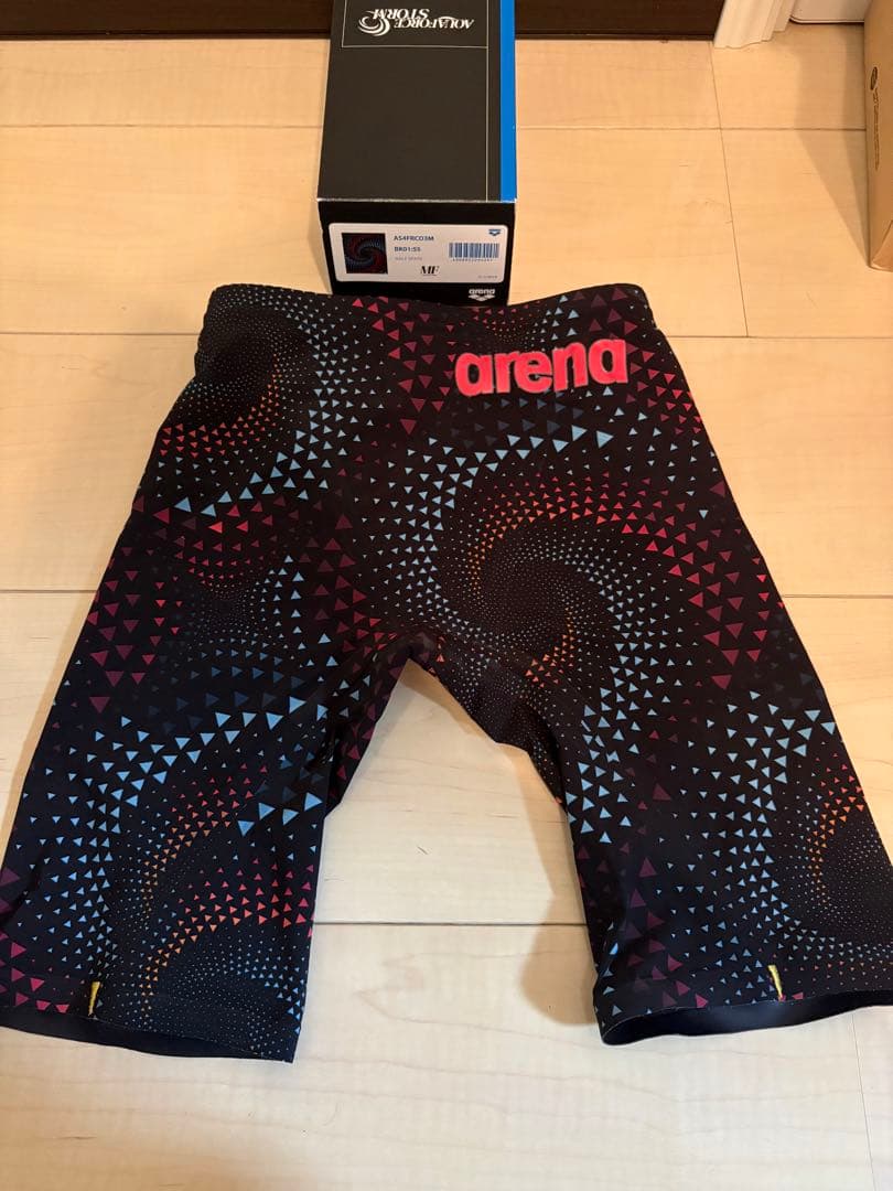 『値下げ』arenaアクアフォースストーム MF SS 高速水着　パリ五輪モデル