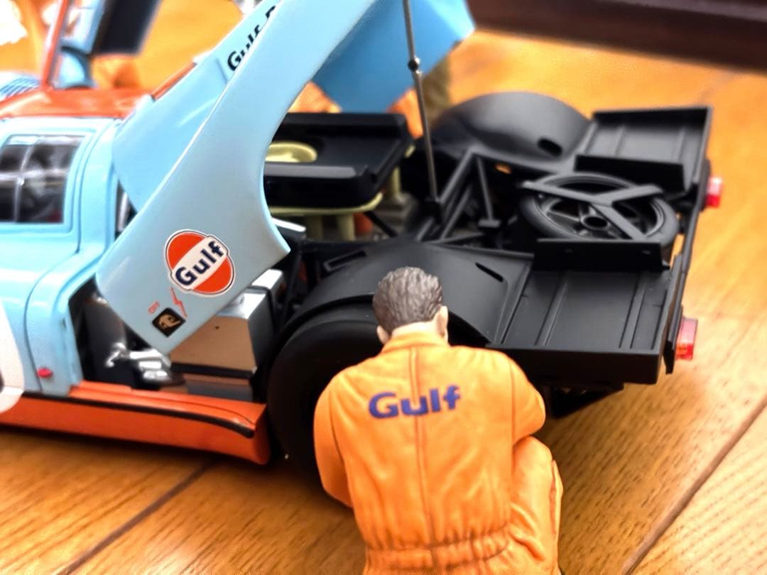 ポルシェ917K 栄光のル.マンアップデート版+Gulf Racingフィギュア