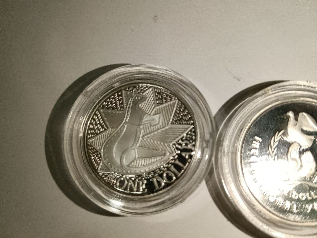 ☆【超レア物 超激安価格】☆ロイヤル・ミントMPN額面 1 ドル 循環認証未認証