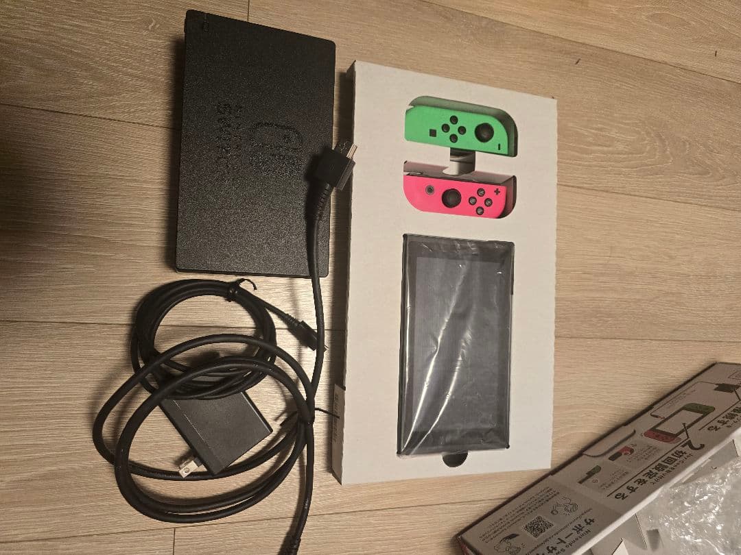 む*む様 値下げ！【箱付】ニンテンドースイッチ スプラトゥーン2セット 動作確認