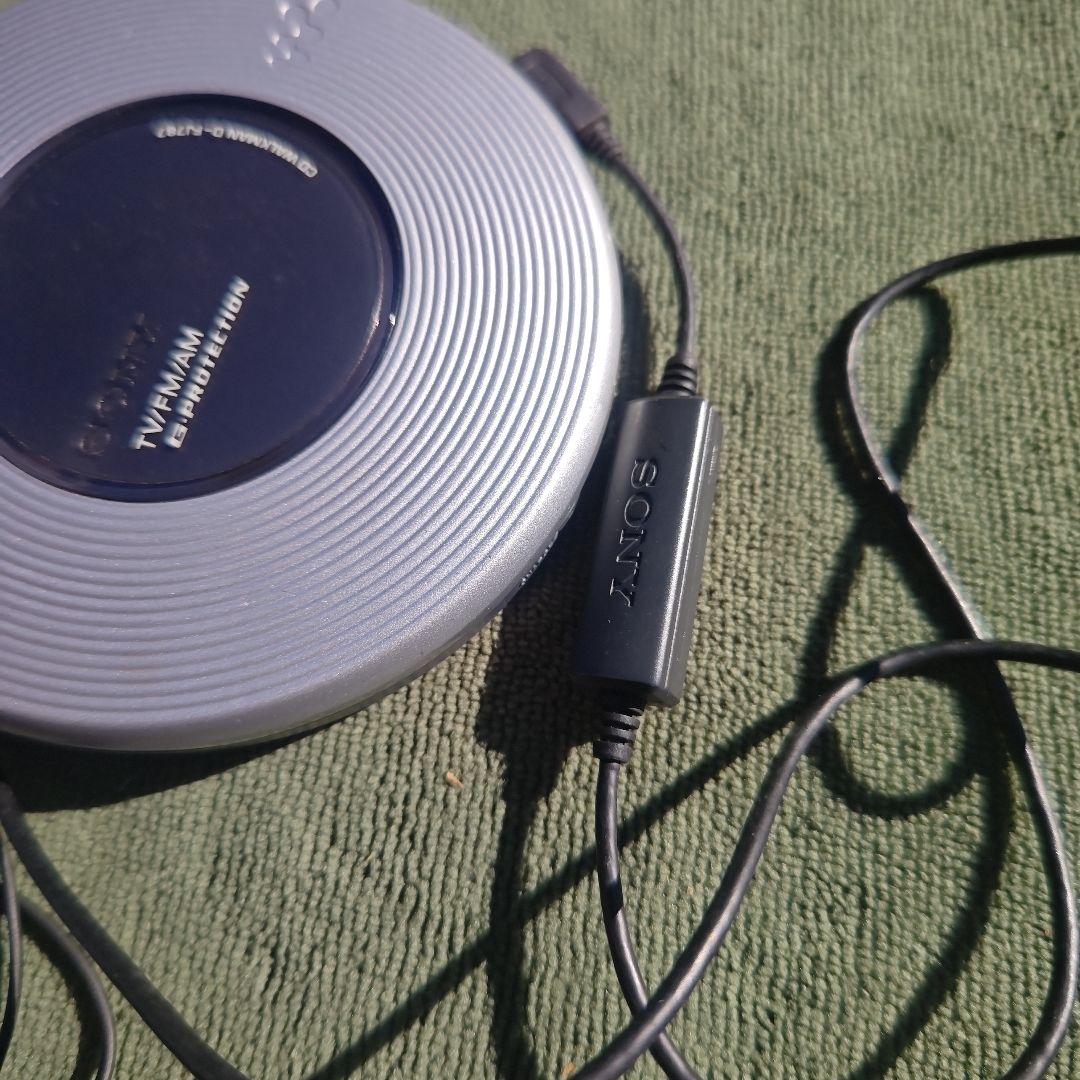 Sony ポータブルCD　TV AM FMラジオ プレーヤー D-FJ787