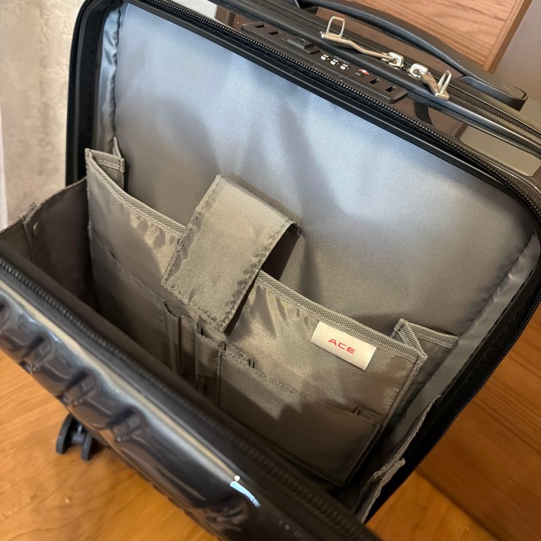 新品未使用 おしゃれ ACE ブラック キャリーケース 機内持ち込みサイズ