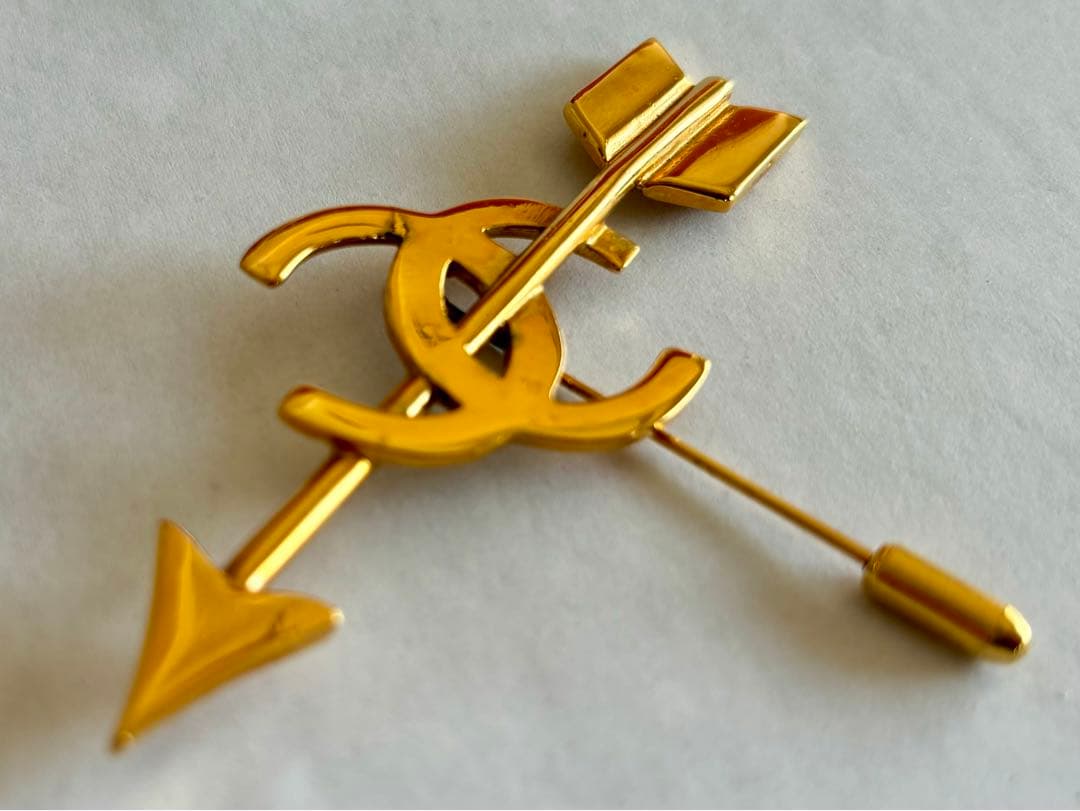 【1/11限定値下げ】CHANEL ブローチ