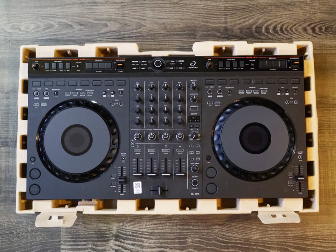 ■極美品　AlphaTheta DDJ-GRV6 外箱あり