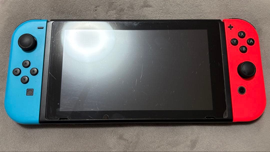 K*T様 Nintendo Switch + Joy-Con(赤、青)