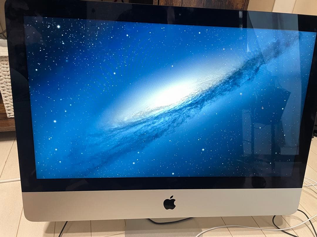 Apple iMac 21.5インチ デスクトップPC