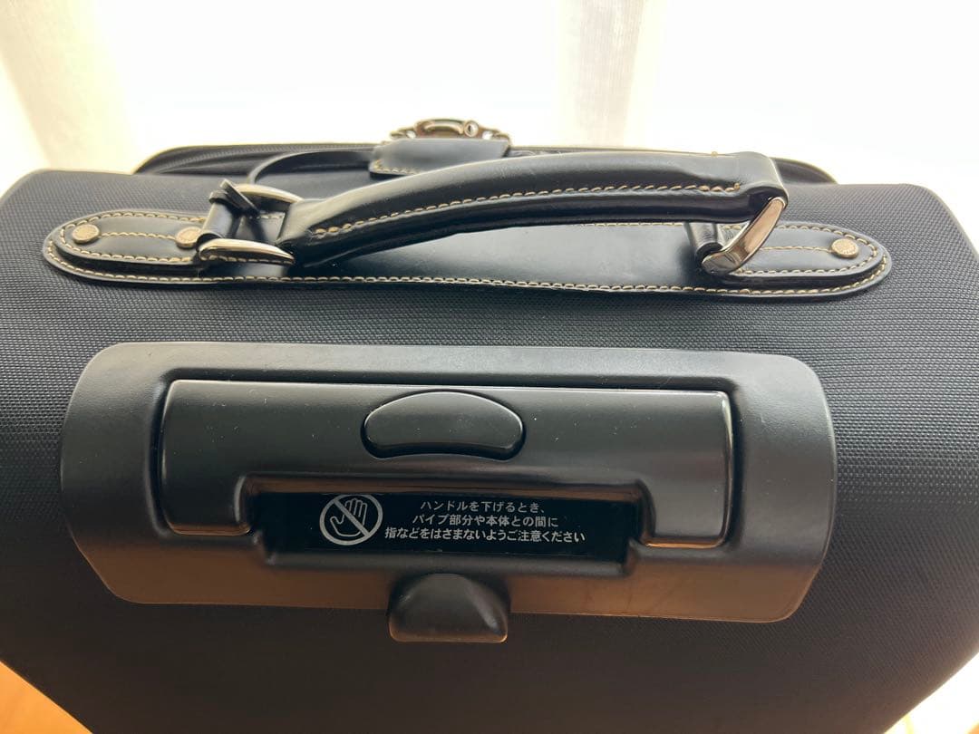 ACE ブラックナイロンキャリーケース