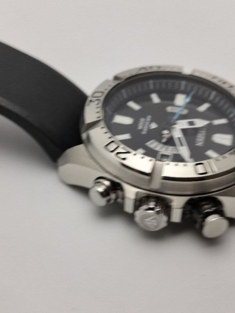 人気モデル　シチズン　プロマスター　ダイバー機能　電波ソーラー　H112